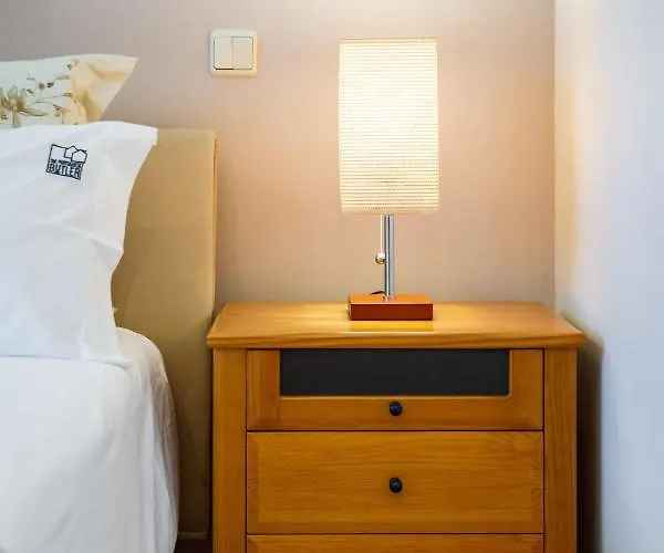 Falesia Cliff By The Portuguese Butler