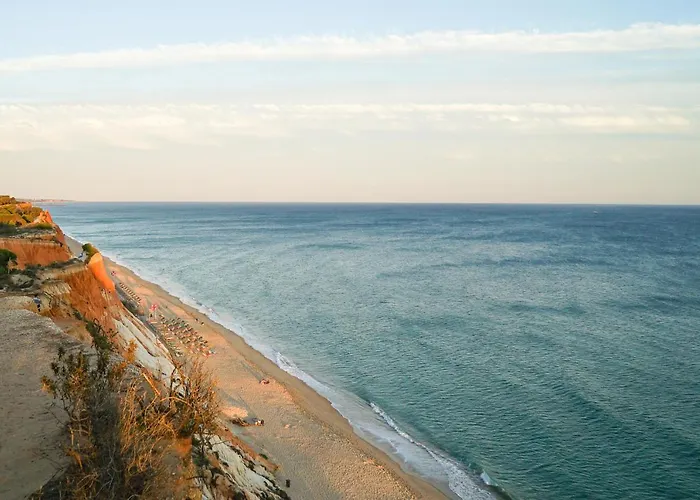 Falesia Cliff By The Portuguese Butler アパート *